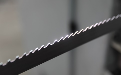 渭南双金属带锯条产生切削噪音的原因具体有哪些？